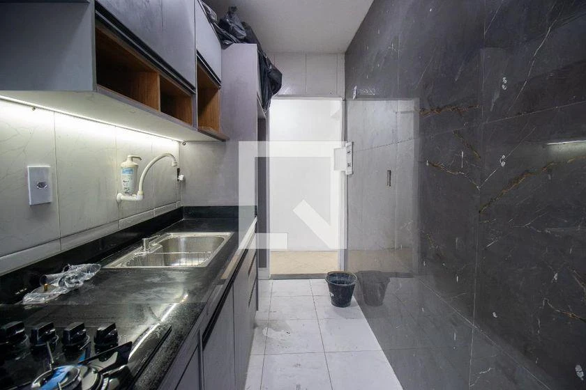 2-bedroom apartment with separate kitchen and balcony — photo 13