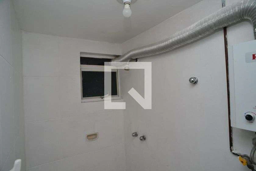 70 m² apartment with a balcony and 2 bedrooms — photo 12