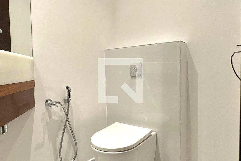 Unfurnished 260 m² apartment with 4 en-suite bedrooms — photo 2