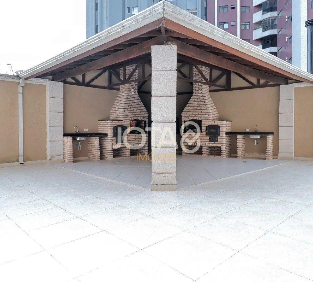 2-bedroom apartment with a glass-enclosed balcony — photo 19