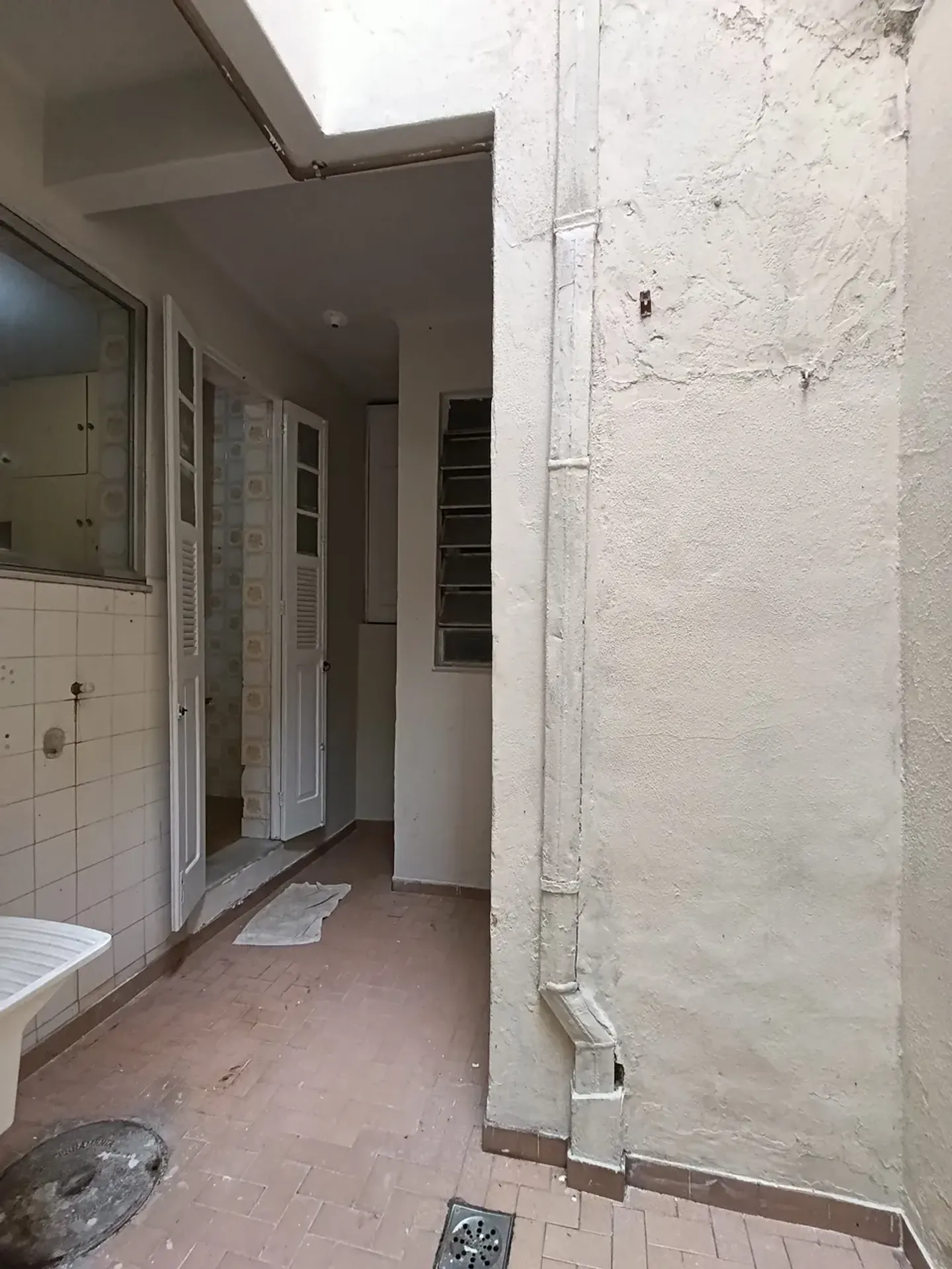 3-bedroom apartment, 1 with its own bathroom, 81 m² — photo 18