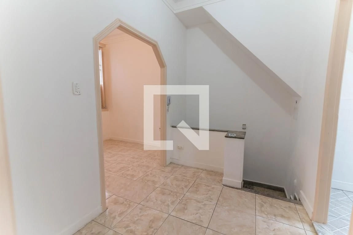 Apartment with 3 bedrooms and 1 en-suite, no parking — photo 44