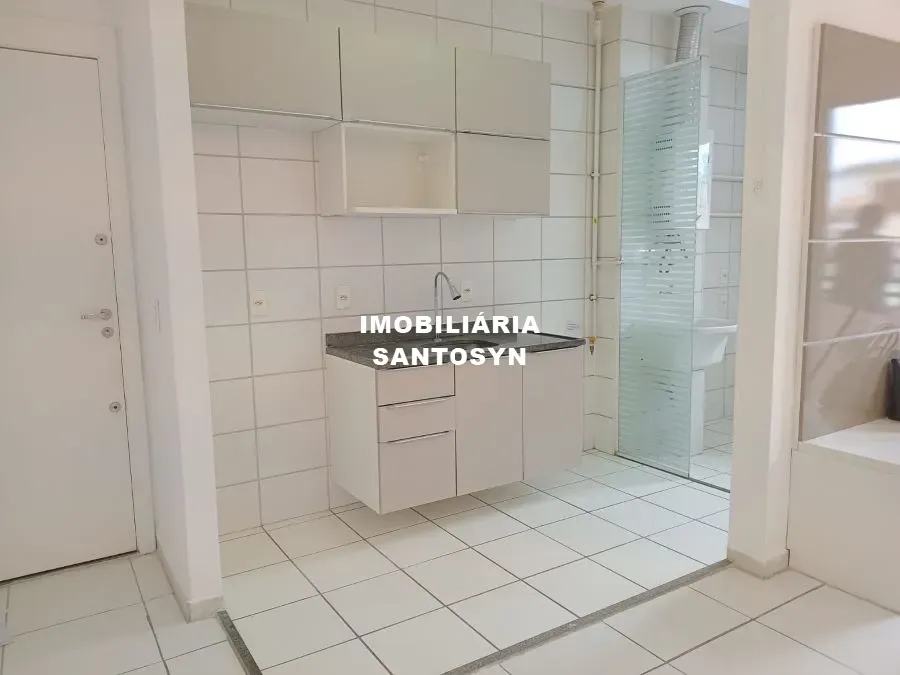 2-bedroom apartment in a building with a gym — photo 16