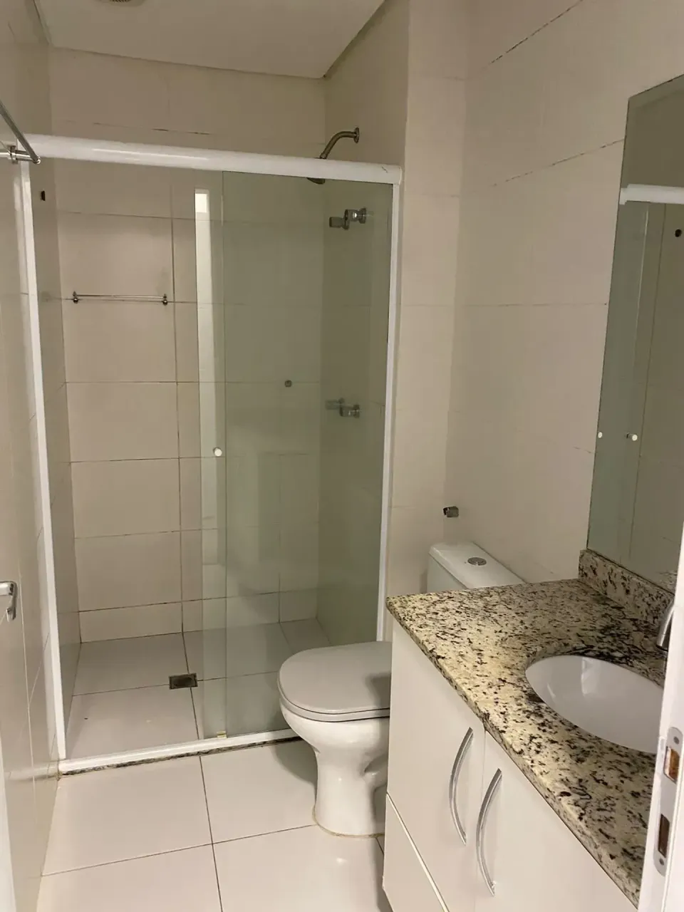 Furnished 1-bedroom apartment with laundry machine — photo 5