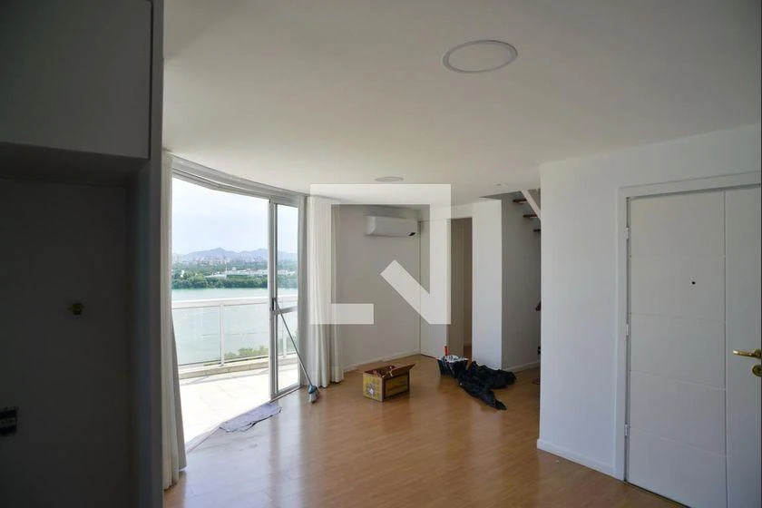 3-bedroom apartment with 225 m², 1 suite and balcony — photo 9