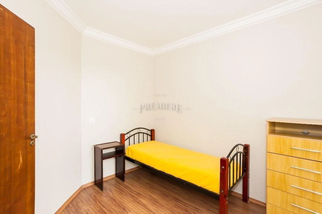 4-bedroom house with a walk-in closet in Curitiba — photo 16