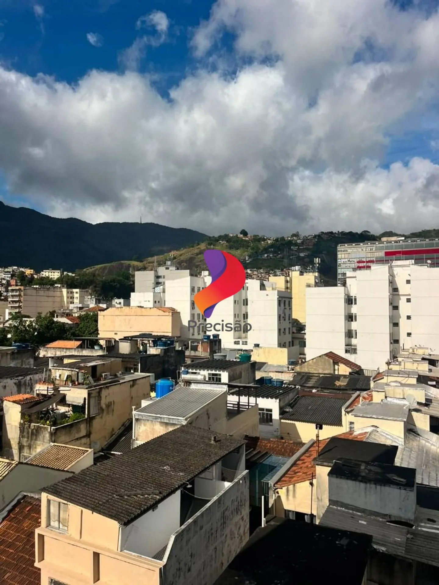 Furnished 2-bedroom apartment with a balcony — photo 30