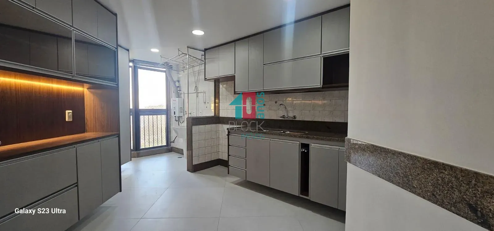 Duplex penthouse with 3 en-suite bedrooms and 200 m² — photo 37