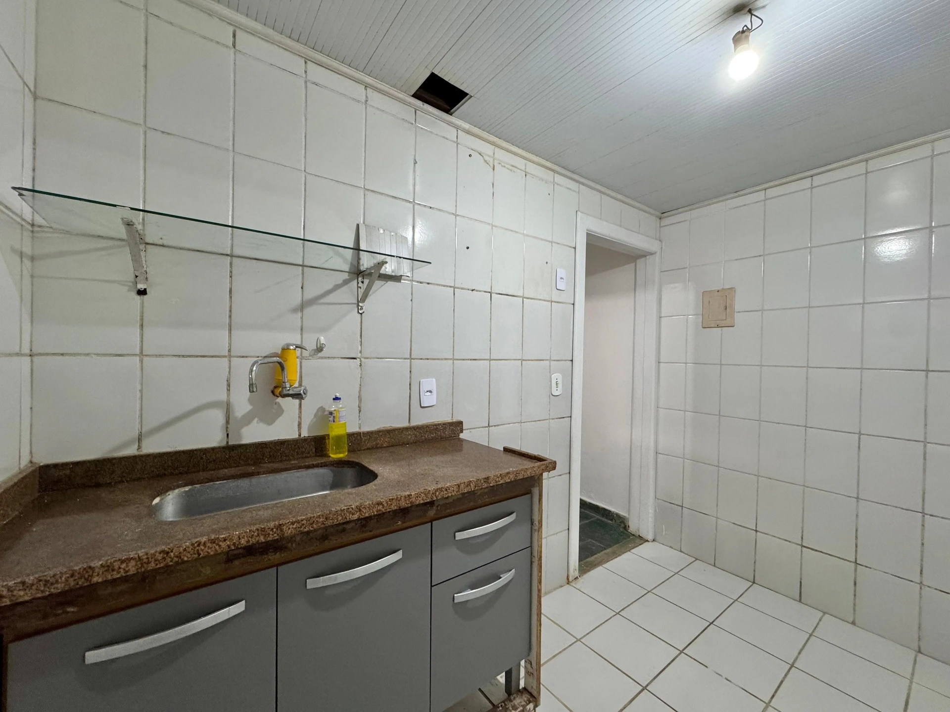 One-bedroom house with a garden in Rio de Janeiro — photo 11
