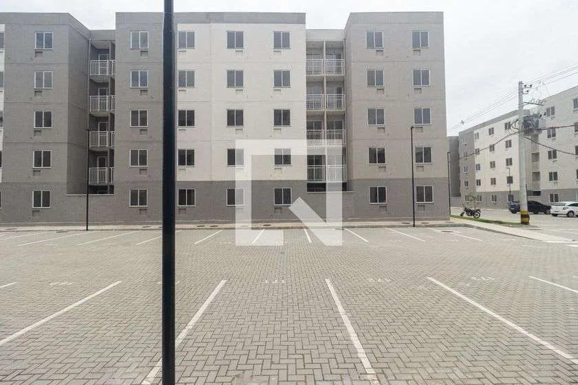 2-bedroom apartment in a building with a pool — photo 7
