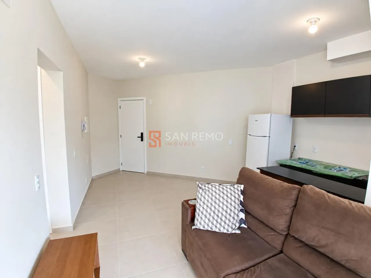 2-bedroom apartment with a washing machine — photo 4