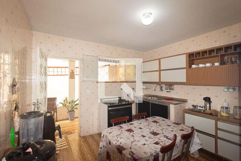 Garden in a 3-bedroom house, 200 m² — photo 6