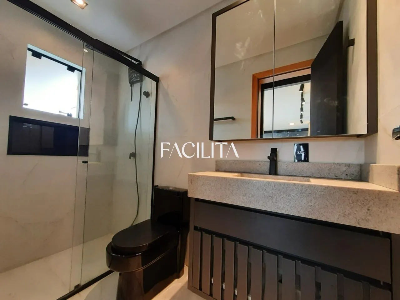 Меблированная мансарда 30 м² с 1 спальней — photo 24