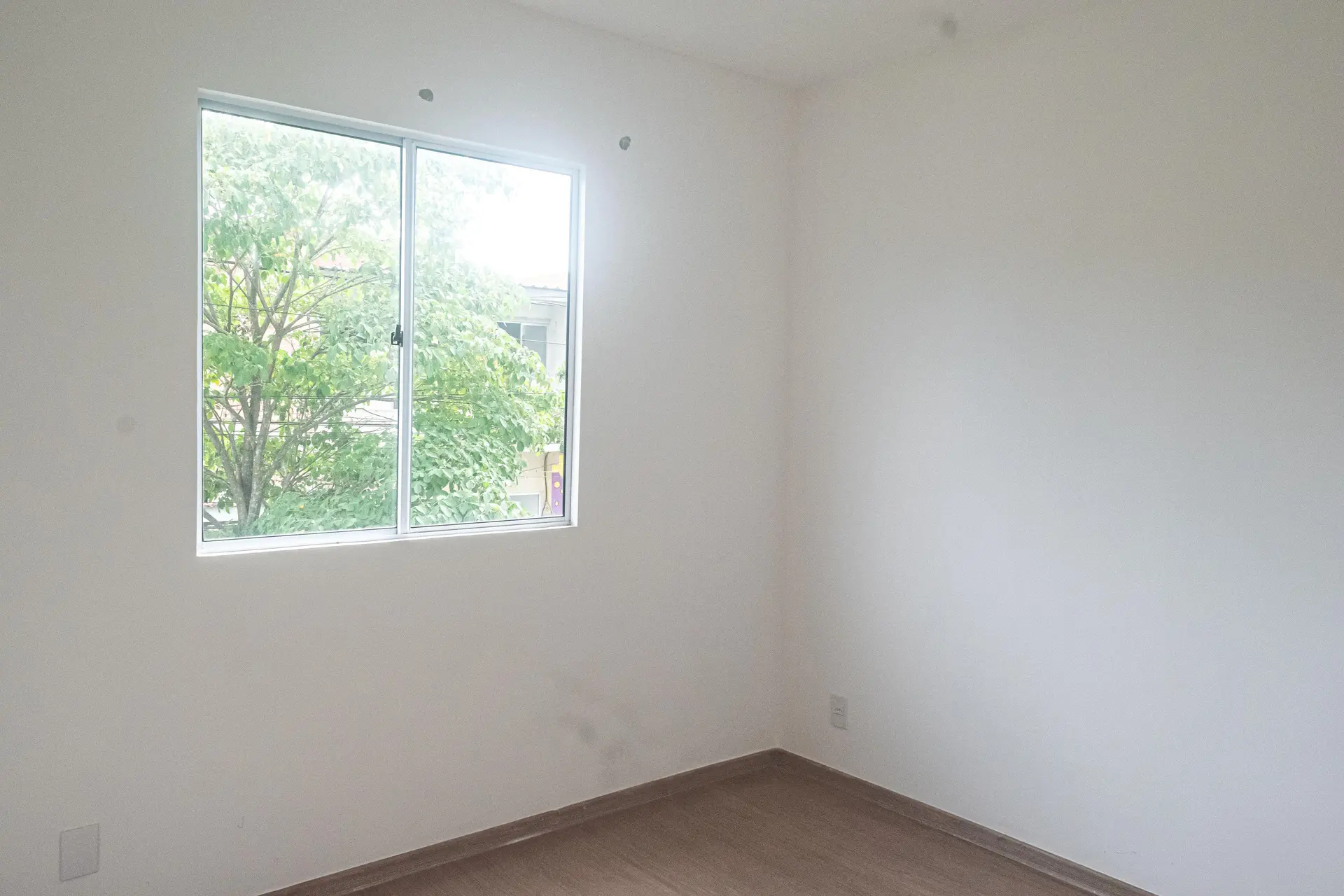 Apartamento sin muebles con 2 habitaciones y jardín privado — photo 31