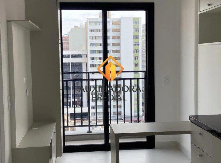 Apartamento de 1 quarto com varanda e cozinha compacta — photo 5