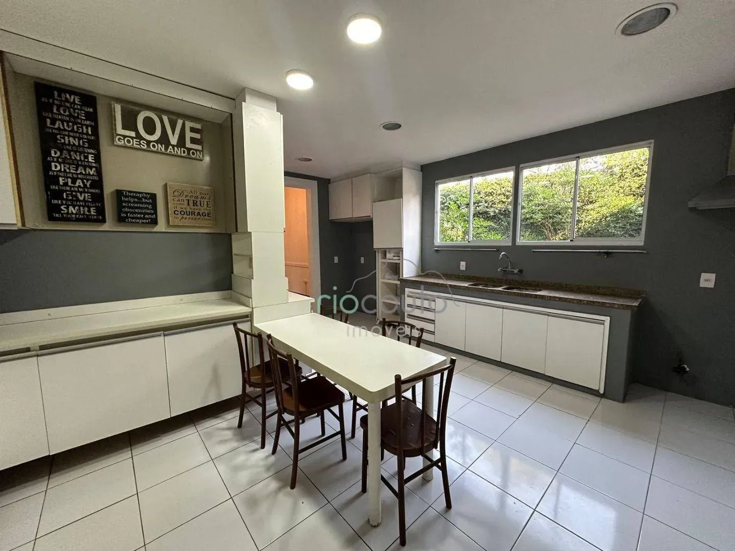 Casa com 5 quartos, 990 m² e 2 vagas, perto das janelas — photo 41