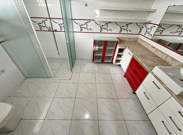 Casa com 10 quartos e armários embutidos — photo 6