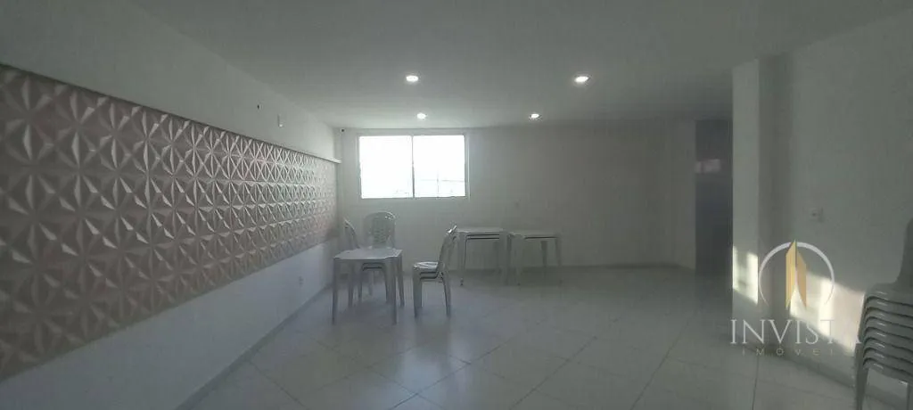 1-bedroom apartment with balcony and open-plan kitchen — photo 21