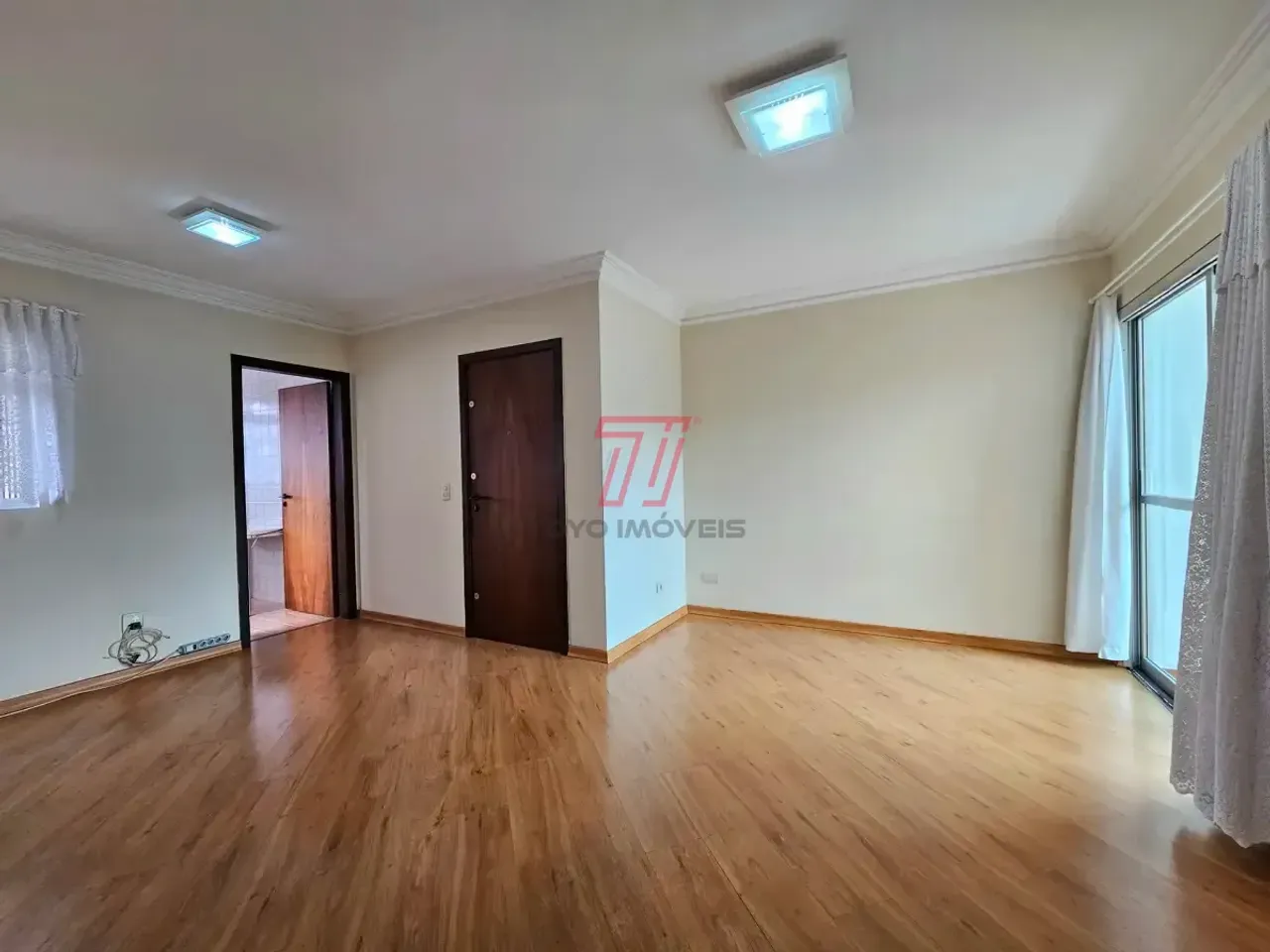 Квартира з 3 спальнями 98 м² і балконом — photo 2