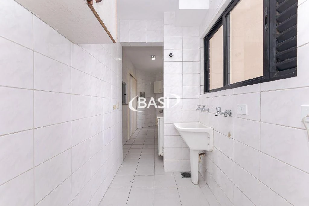 Квартира 84 м² з пральною машиною та балконом із грилем — photo 25