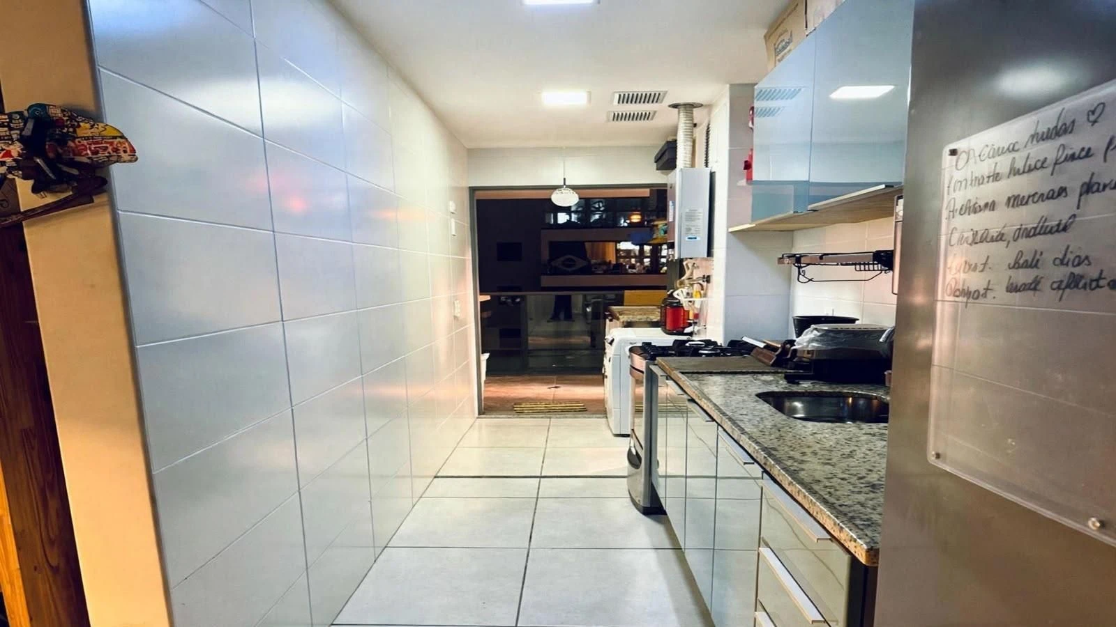 Apartamento mobiliado com varanda e 3 quartos — photo 44
