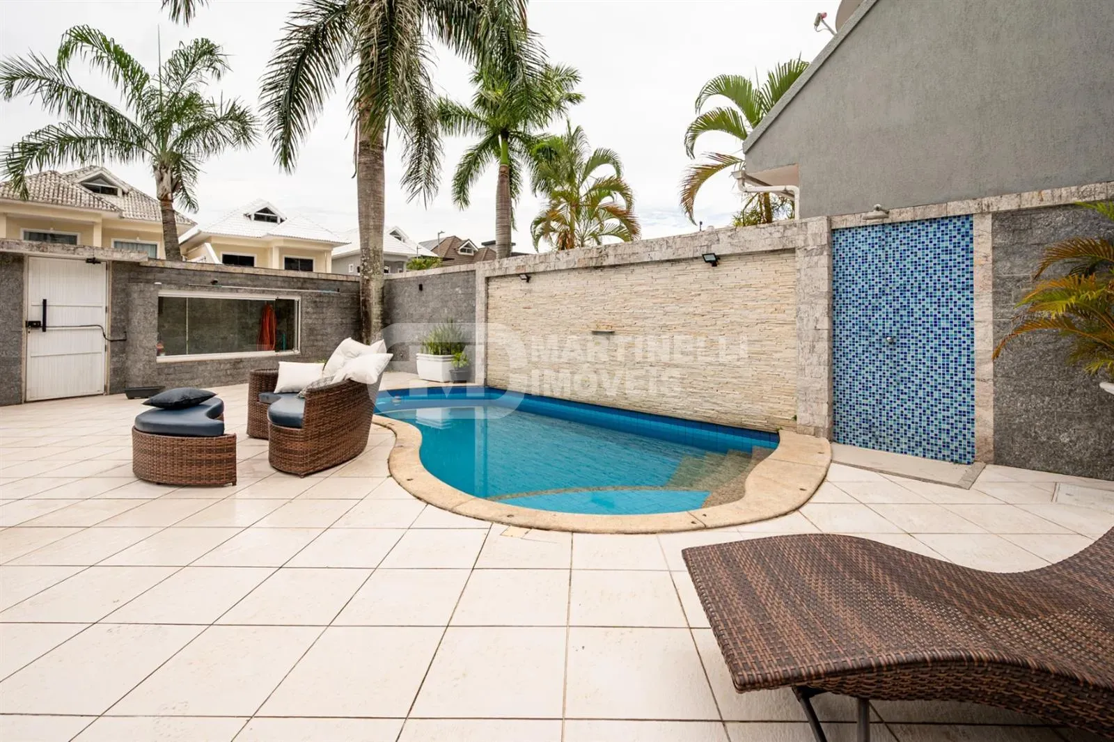Furnished house with 6 bedrooms and 4 en-suites — photo 23