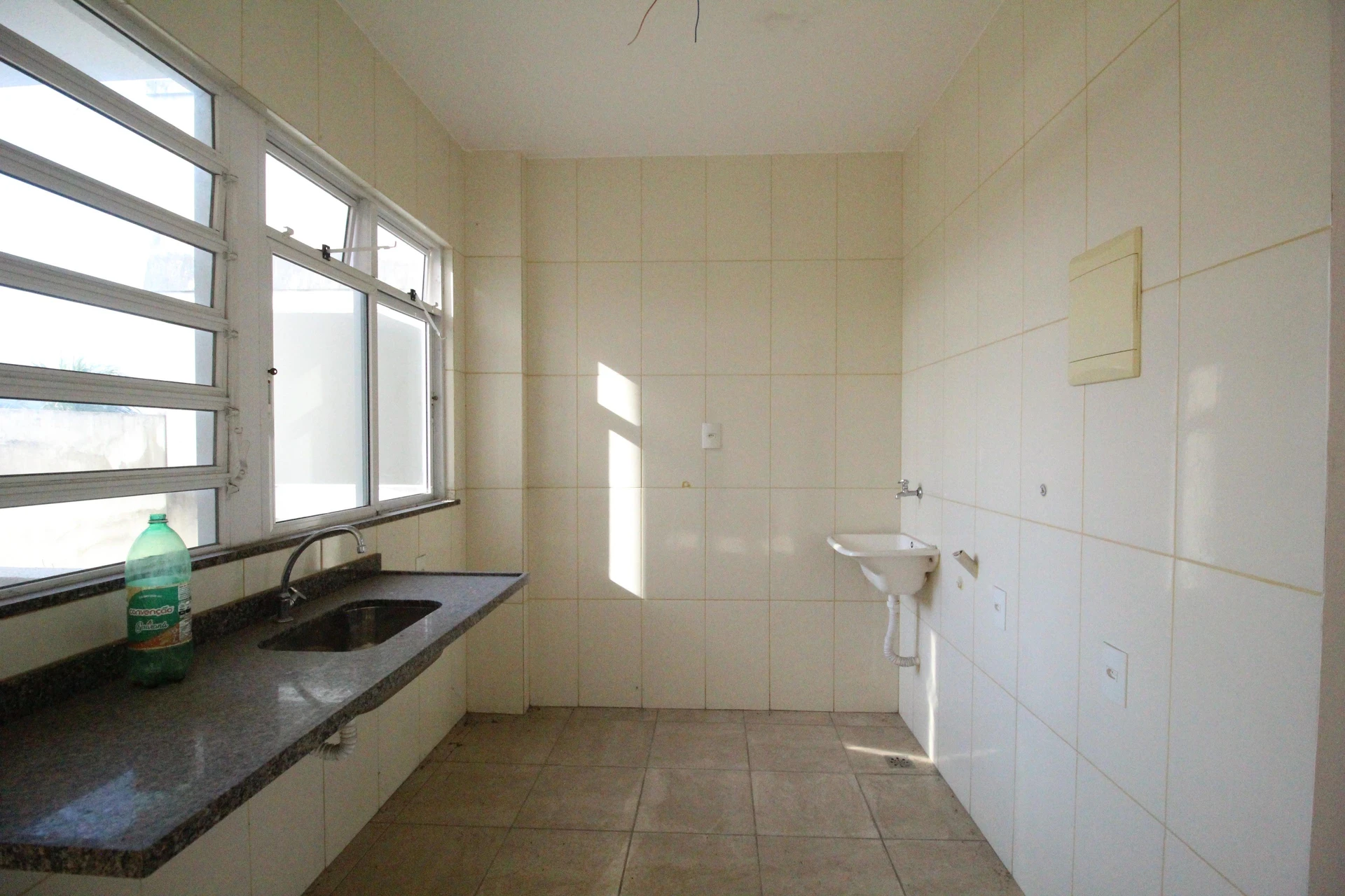 Сдаётся без мебели: 2 спальни и 2 санузла — photo 14