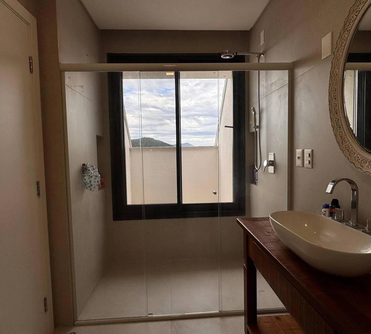 Departamento de 4 dormitorios con ventanales de piso a techo — photo 30