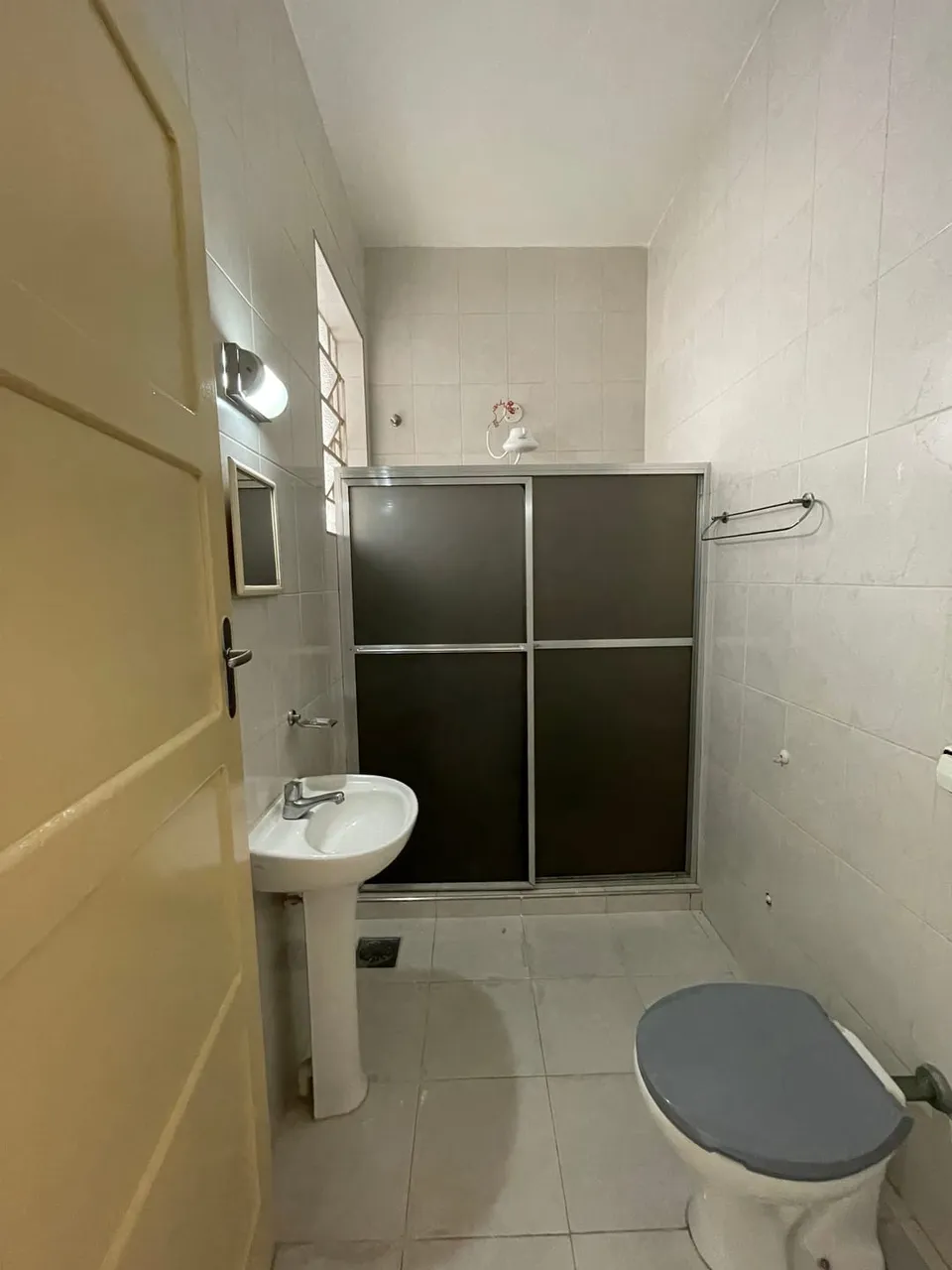 Rental house with 2 bedrooms and 1 bathroom, no parking — photo 7