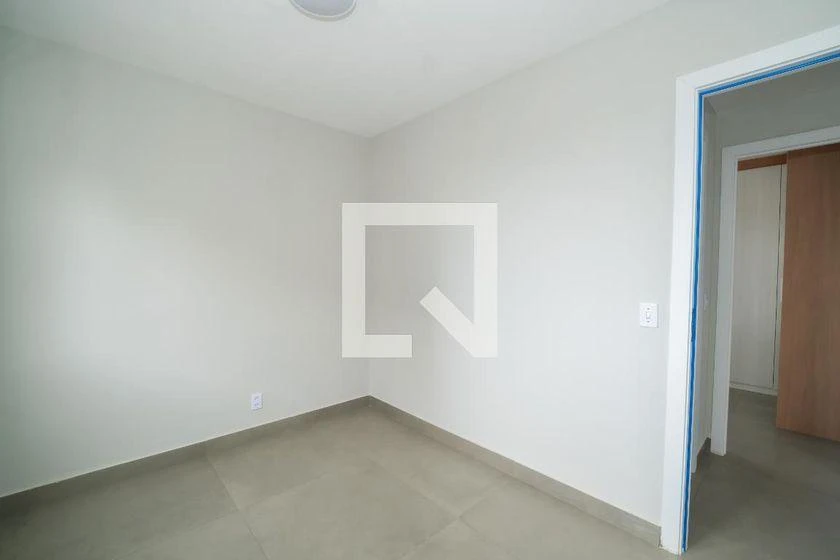 2-bedroom apartment in a building with a gym — photo 21
