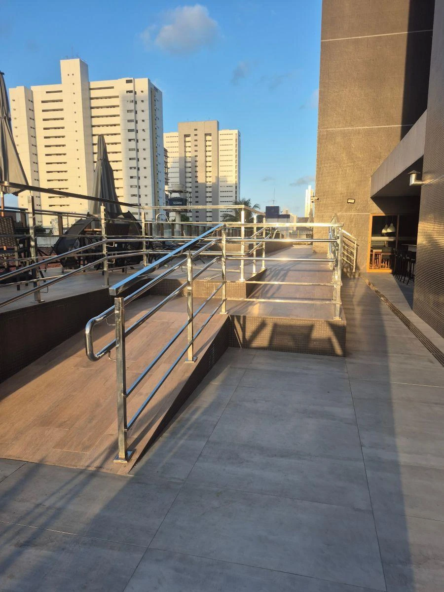 Робоче місце та 2 спальні: квартира 63 м² — photo 23
