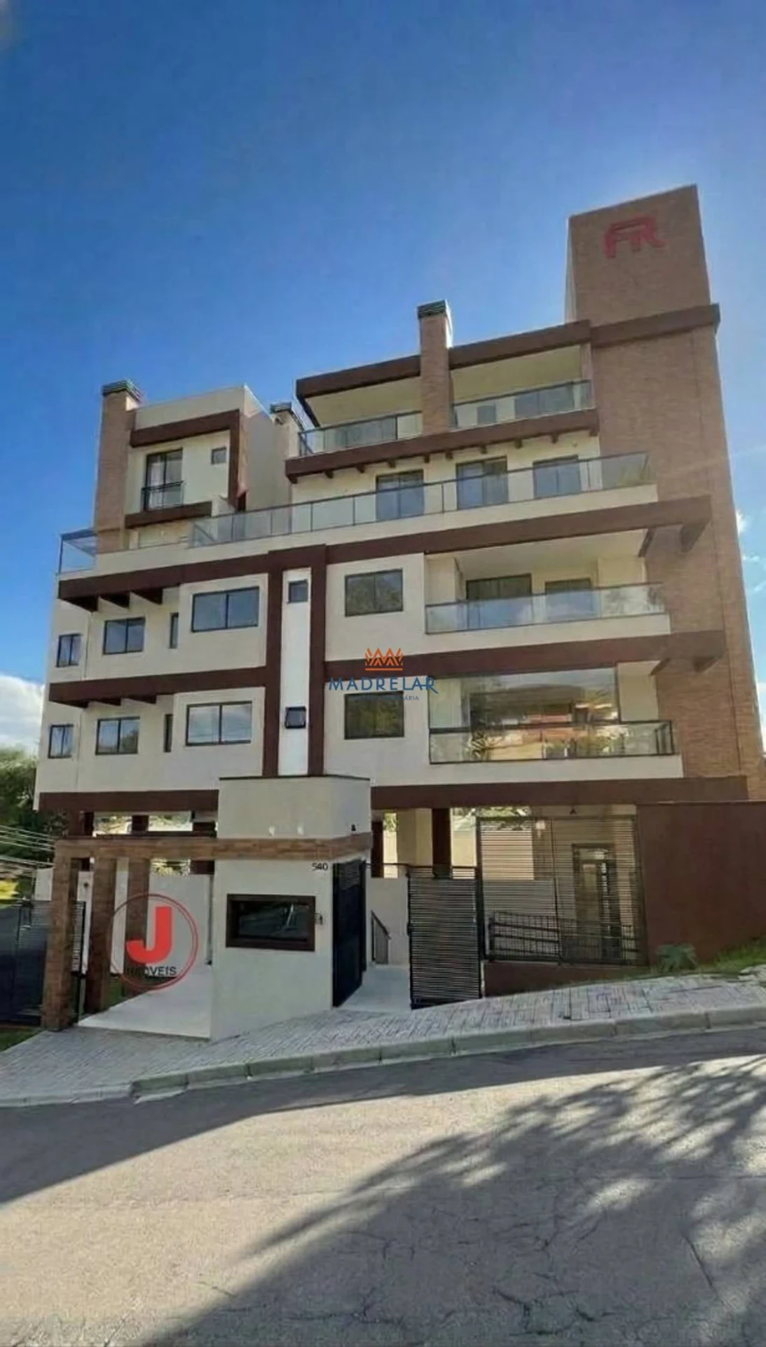 2-bedroom apartment with a private BBQ in Curitiba — photo 17