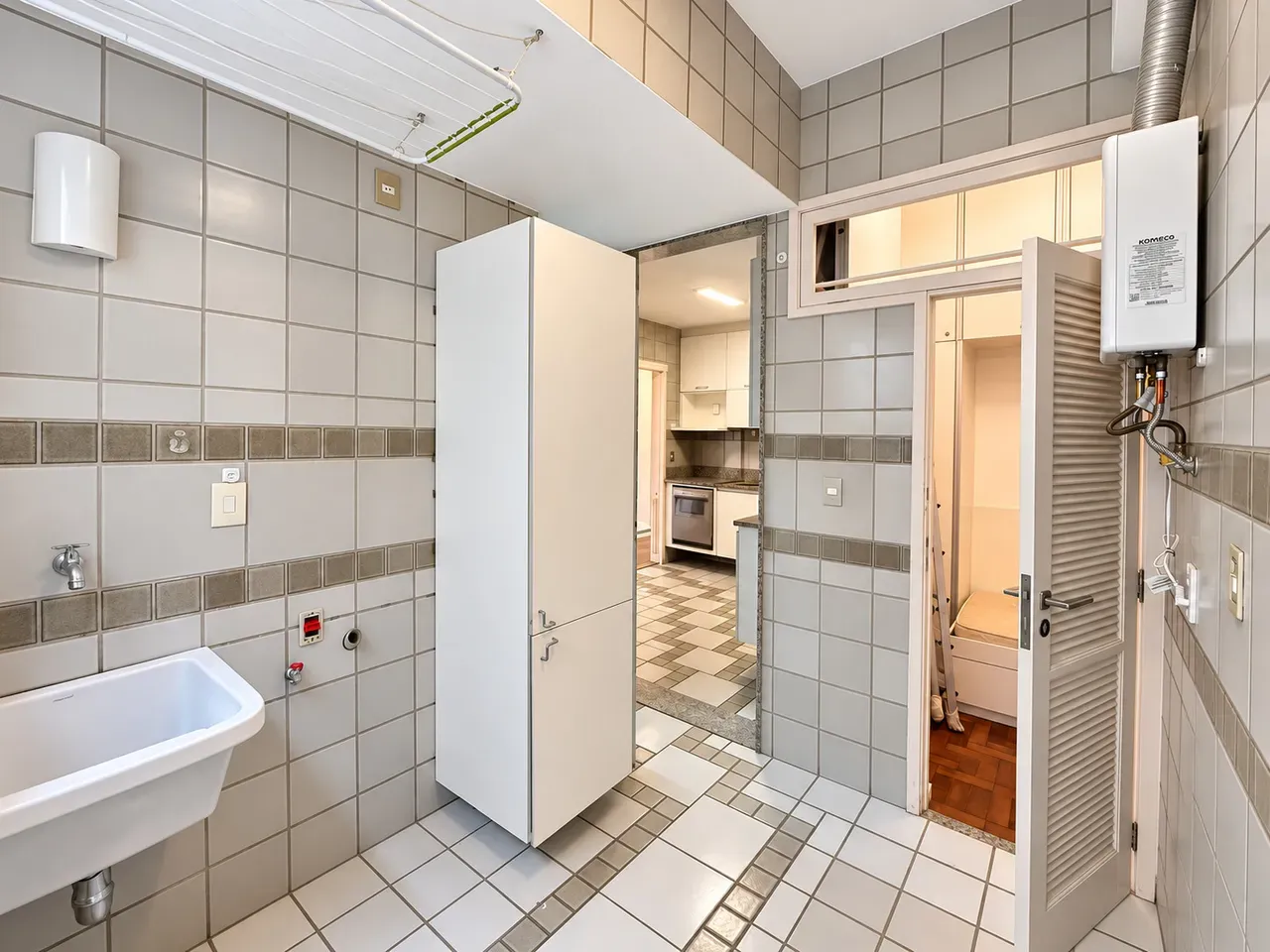 3-bedroom apartment with a dishwasher in Rio de Janeiro — photo 15