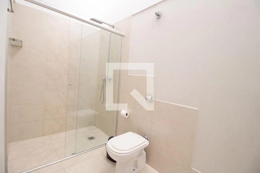 Rental house with 5 bedrooms and 290 m² — photo 38