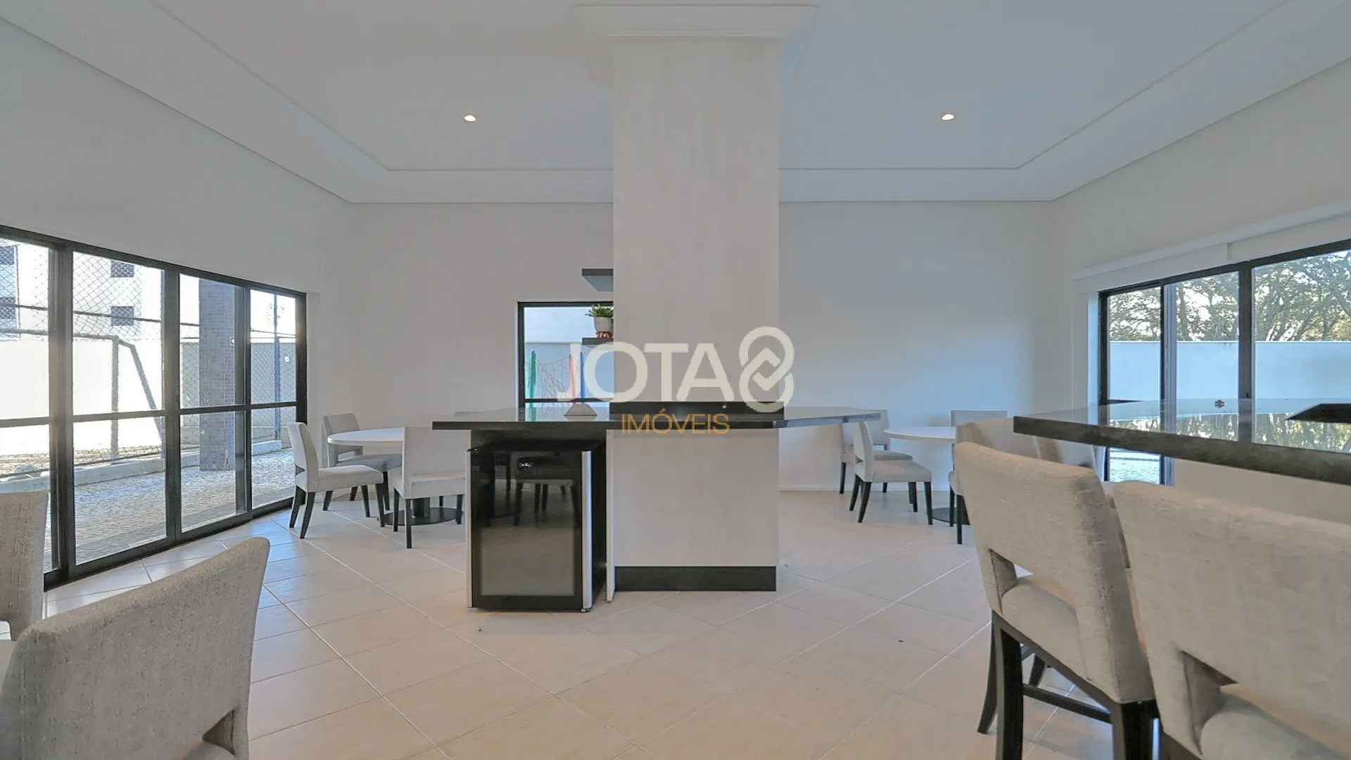Квартира с 3 спальнями и приватным BBQ, 181 м² — photo 21