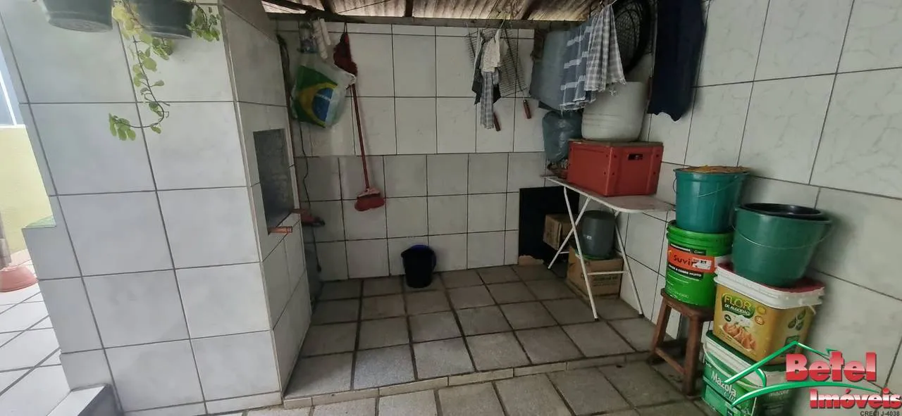 3-bedroom house with a grill on the balcony in Curitiba — photo 17