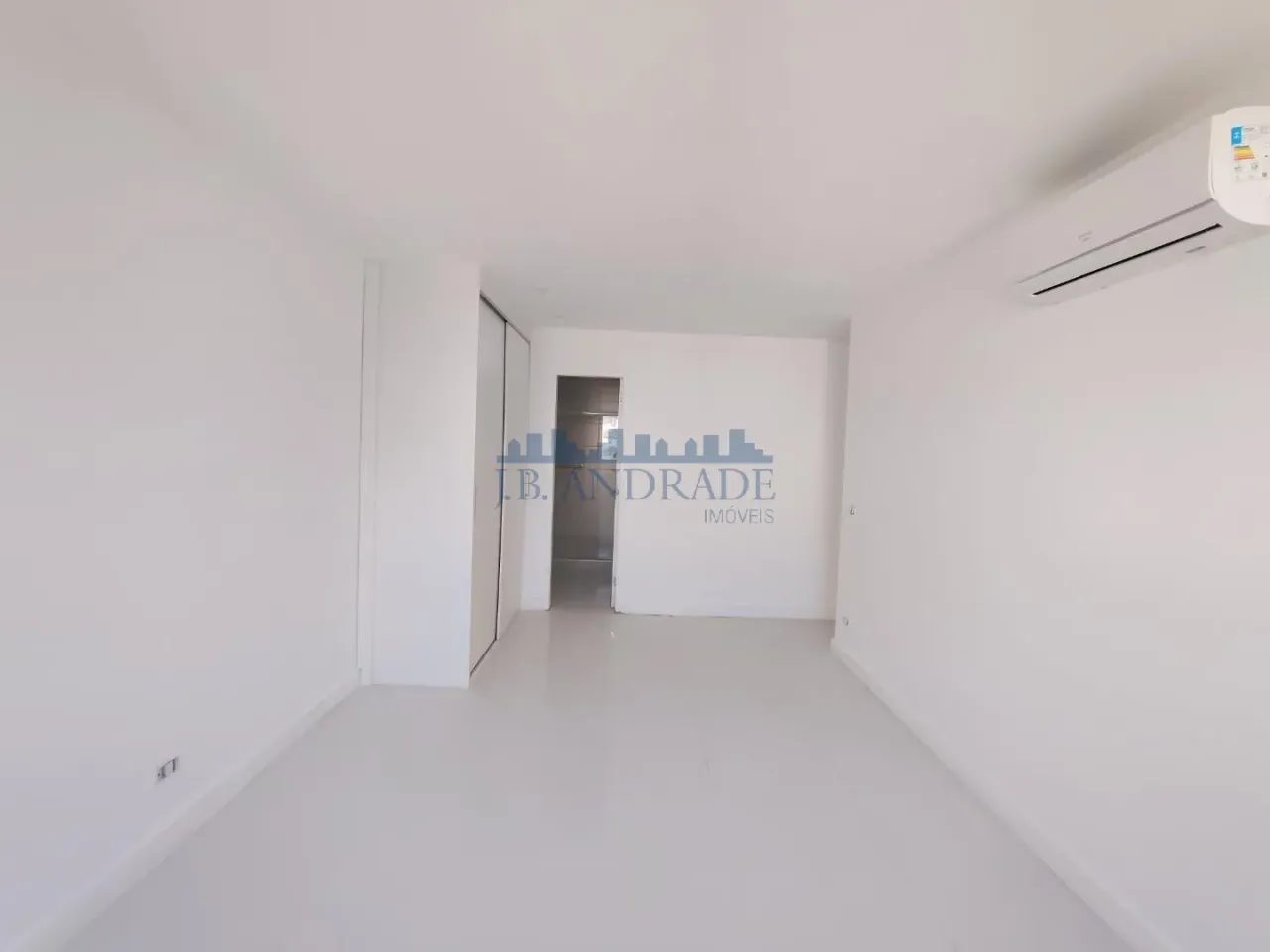 Apartamento com 4 quartos e varanda envidraçada — photo 12