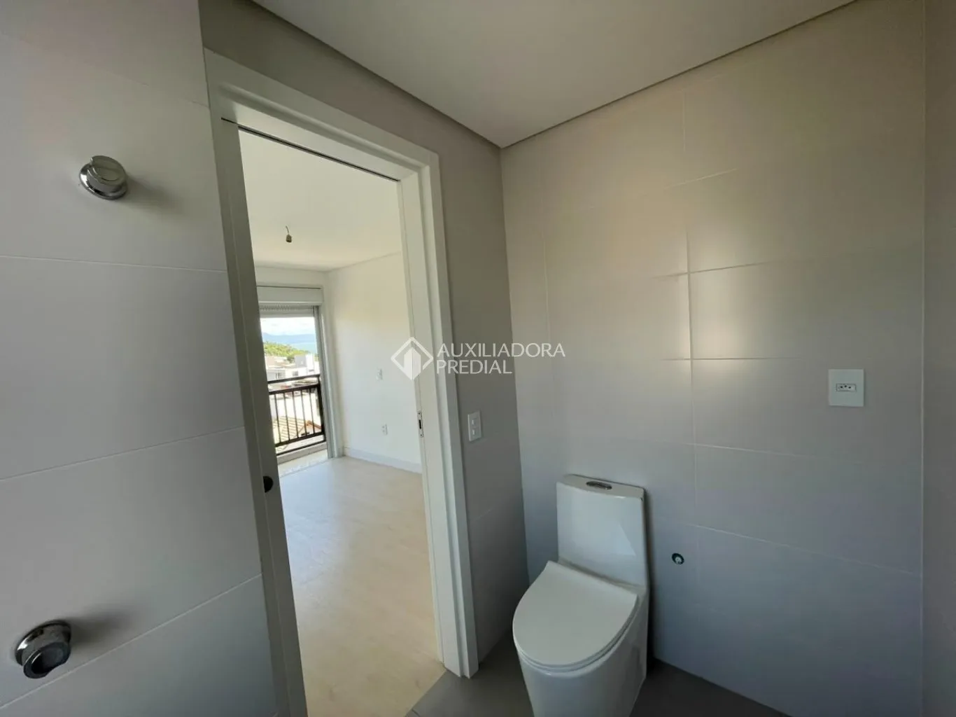 Квартира с 3 спальнями с ванной 162 м², 1 этаж