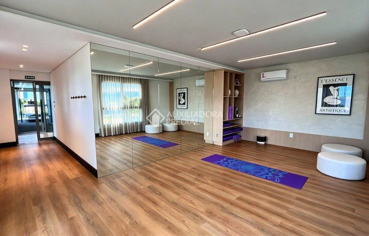 Apartment, 92 m², with floor-to-ceiling windows — photo 16