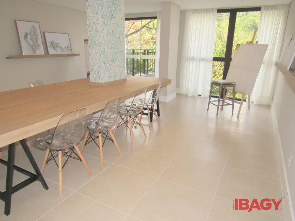 2-bedroom apartment in a building with a sauna — photo 16