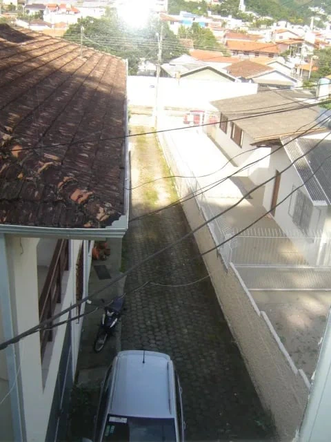 Casa residencial com 3 quartos e bancada na sacada — photo 9
