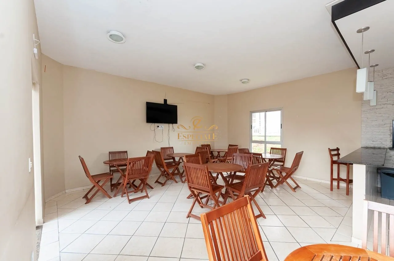 2-bedroom apartment with a balcony and parking spot — photo 37