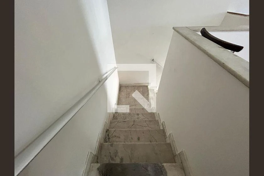 Деревянный пол или ламинат и 2 спальни: дом 80 м² — photo 34
