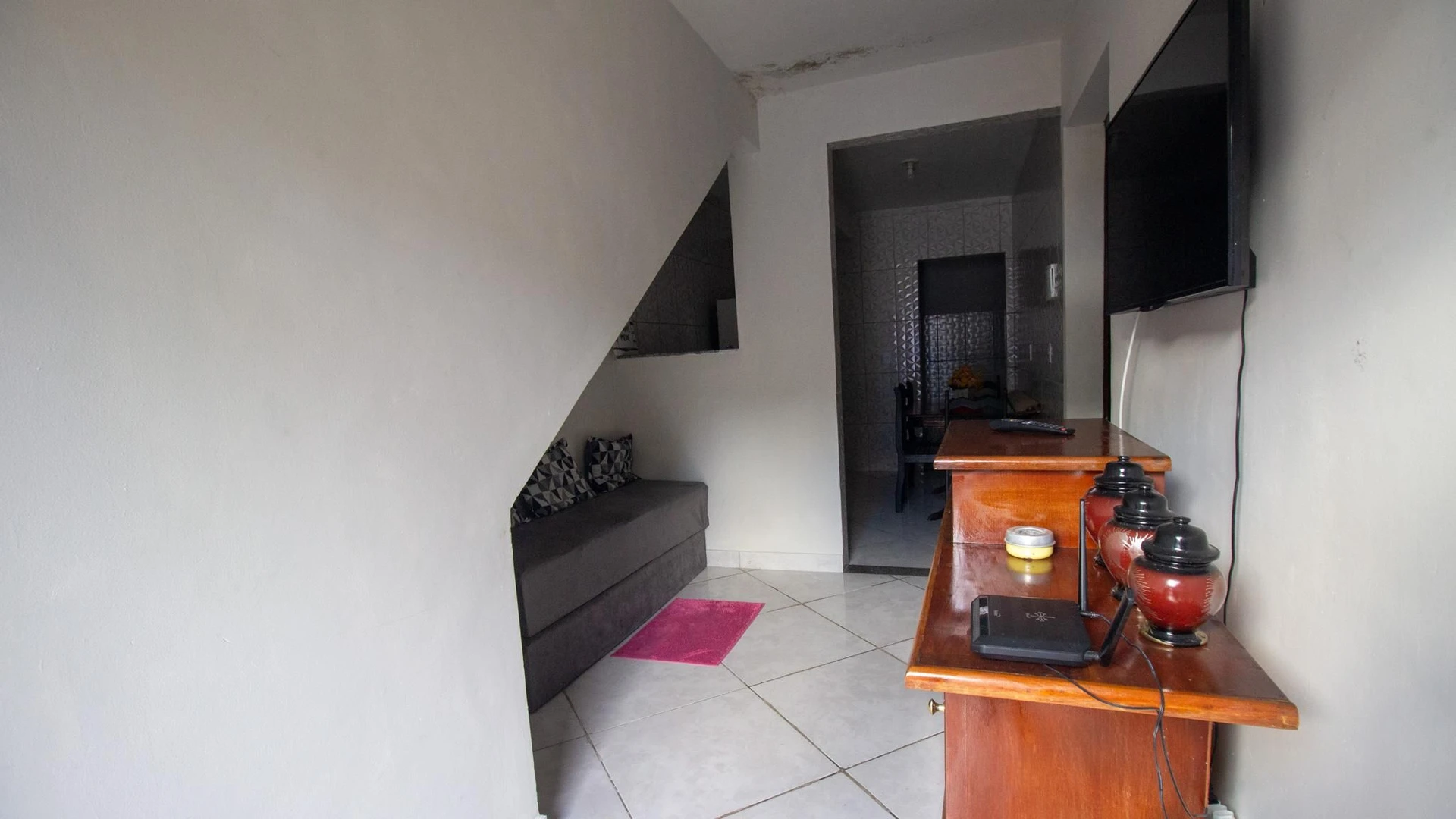 Furnished 1-bedroom apartment with 2 bathrooms — photo 6