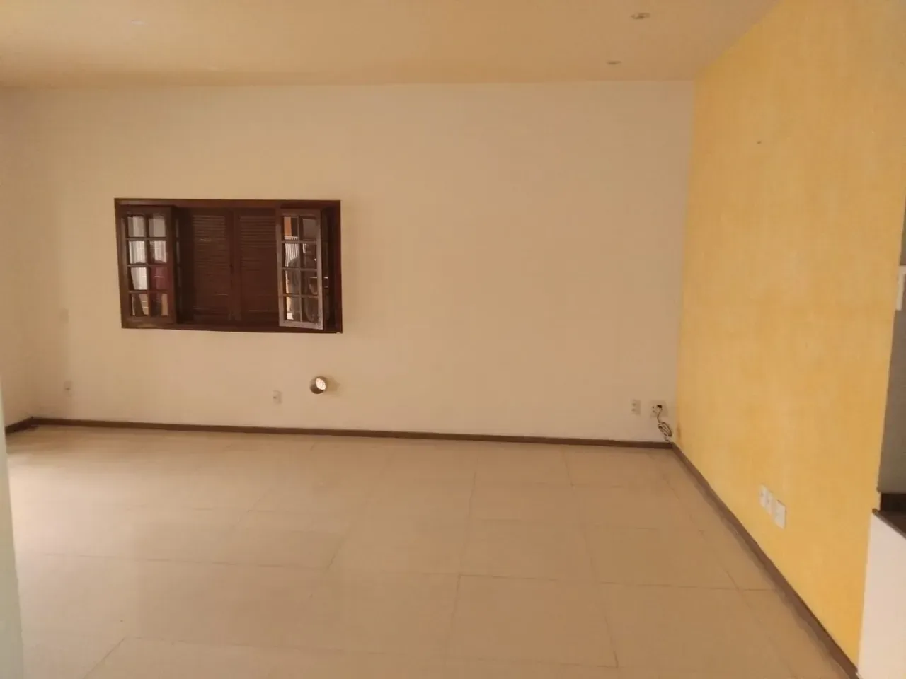 House with 5 bedrooms and mountain views — photo 11
