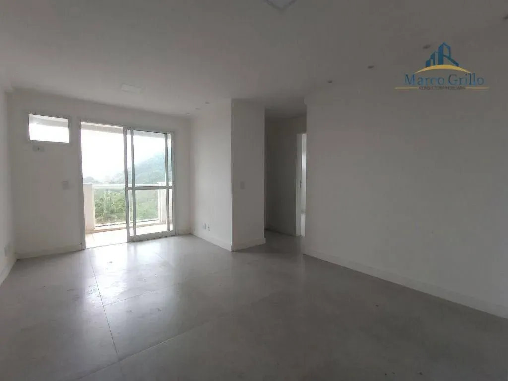 Apartamento de 1 dormitorio con balcón y lavabo — photo 7