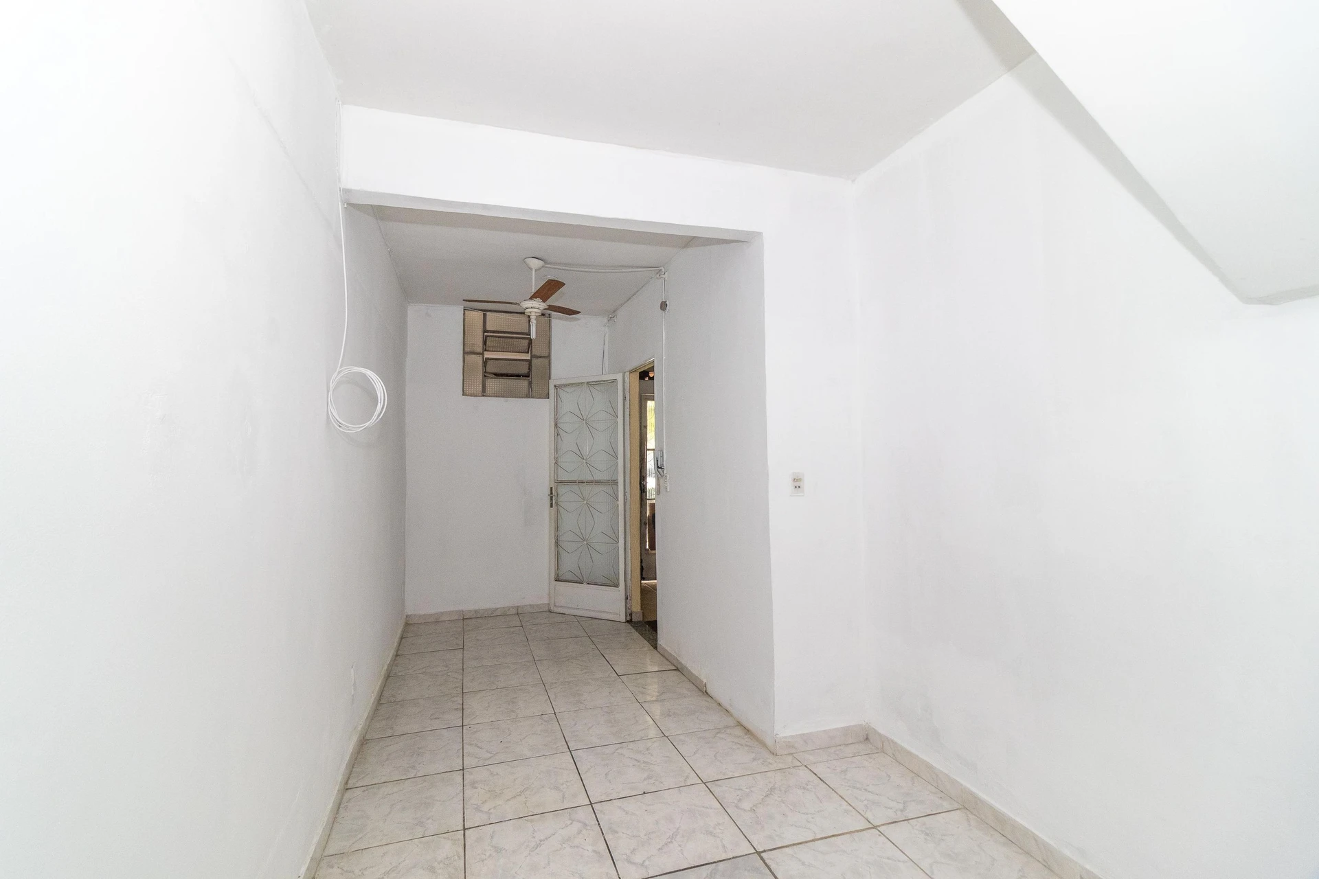 House with 2 bedrooms and an electric shower — photo 17