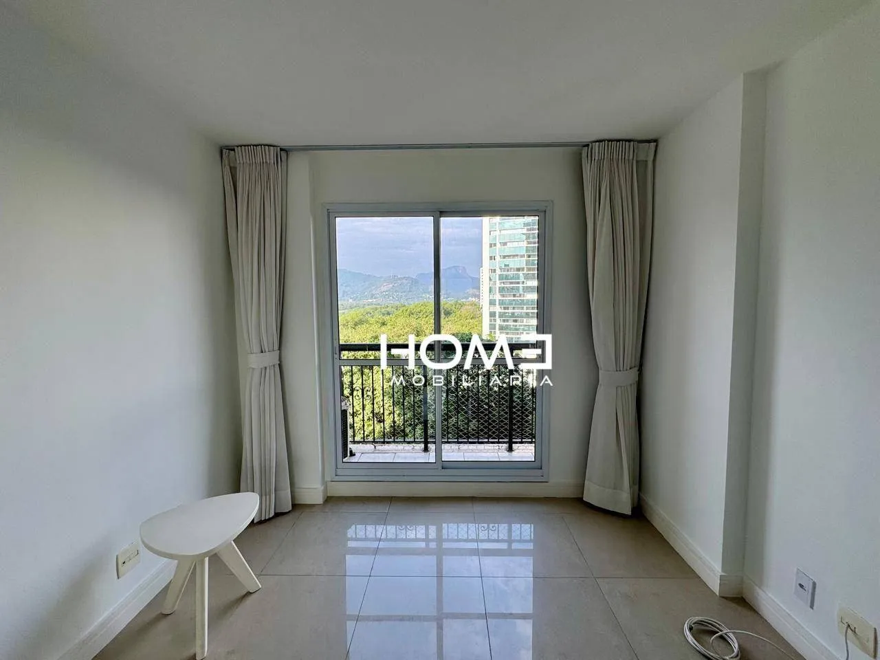 Home office in a 3-bedroom apartment, 155 m² — photo 54