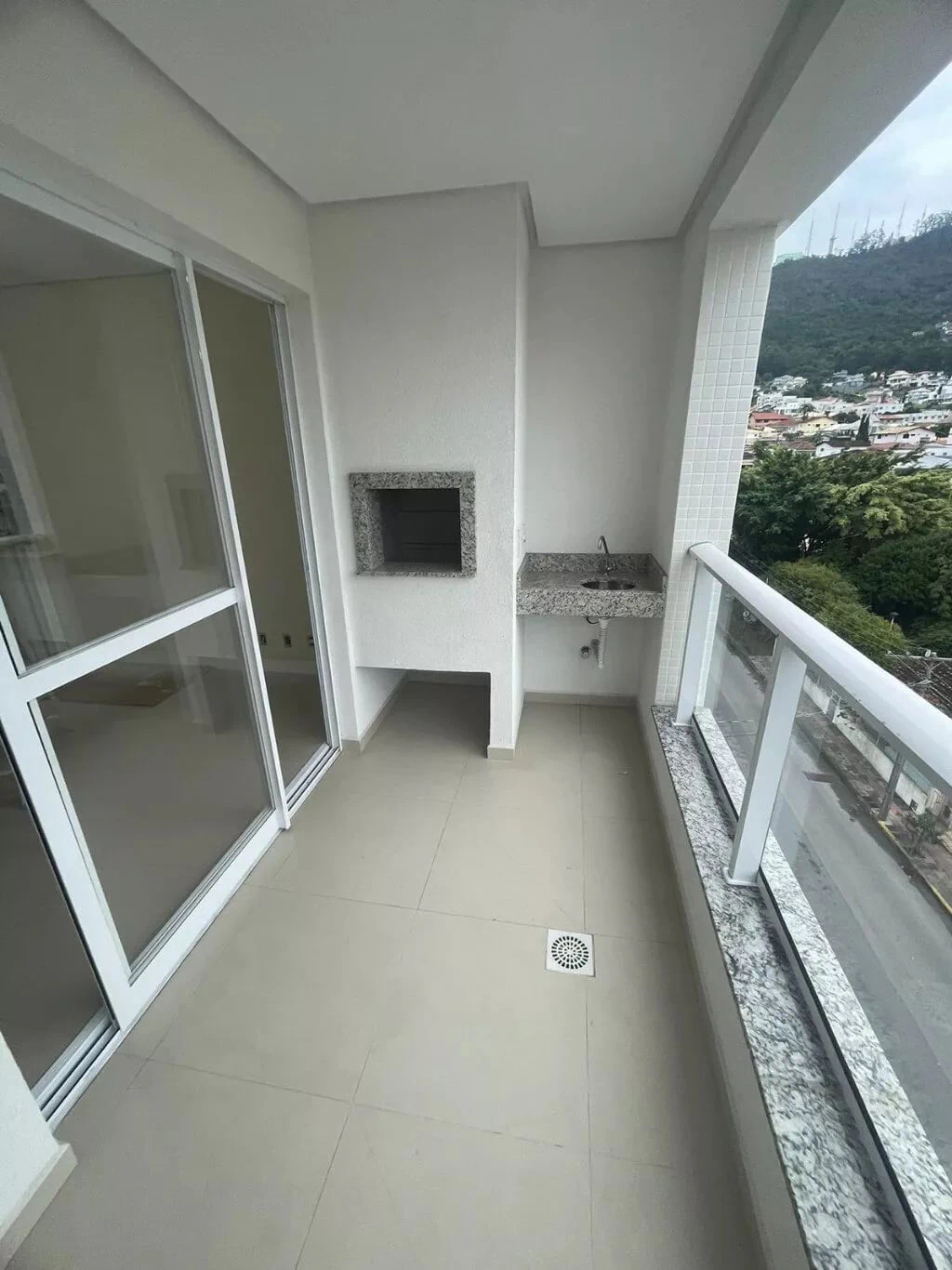 Apartment, 69 m², with a grill on the balcony — photo 5
