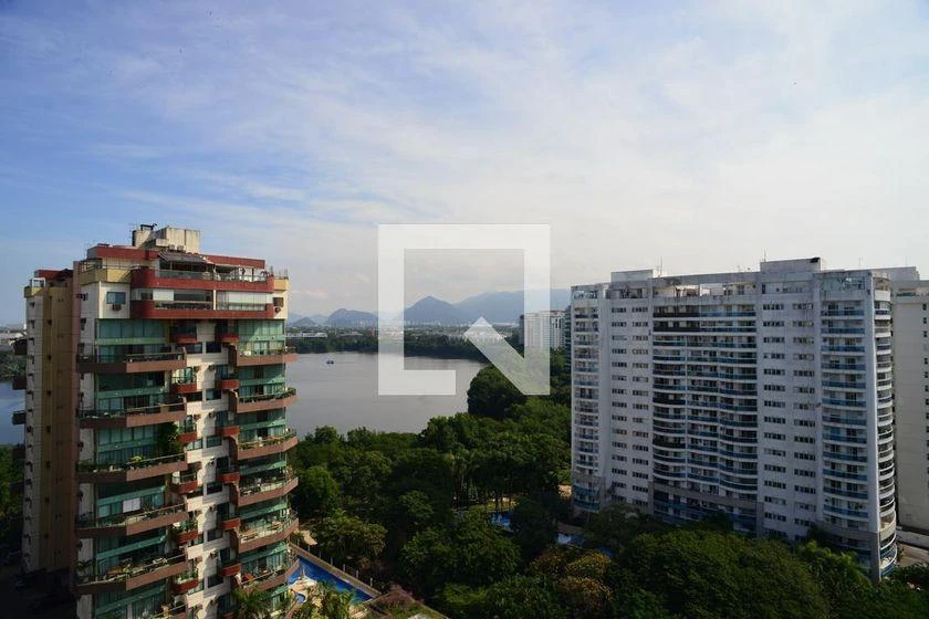 4-bedroom apartment with 250 m² and 3 en-suite baths — photo 42